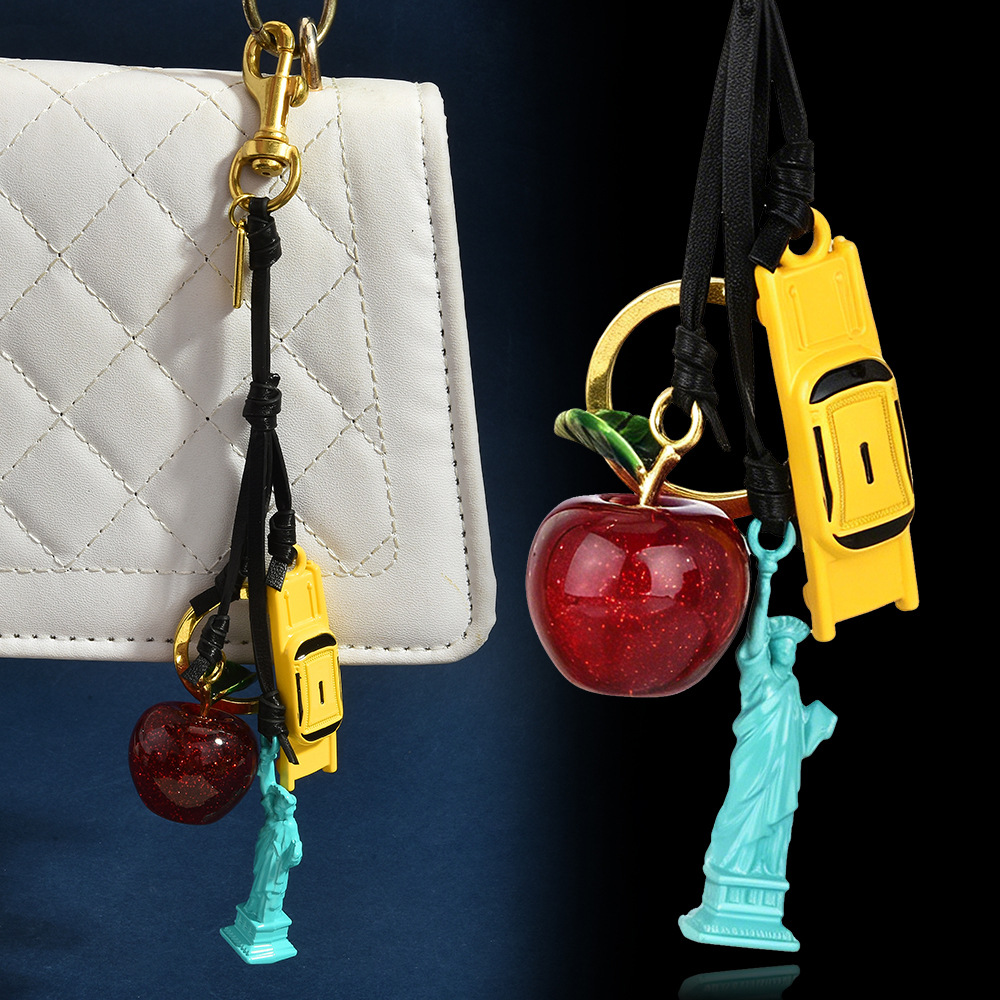 New York City Theme Multi Char - огляд і ціна Travel Accessories Apple